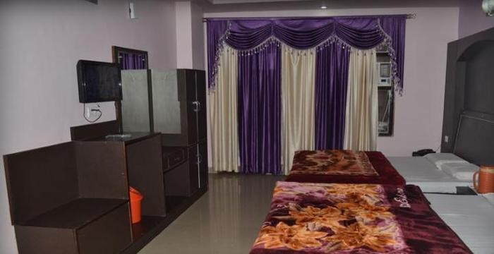 Hotel Vipul Palace